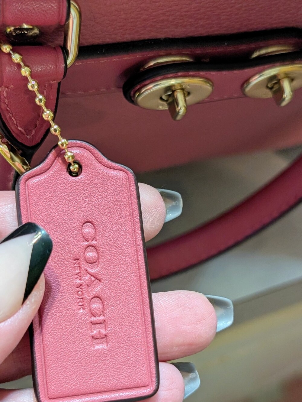Coach Blake Carryall 25 -Top-Handle Satchel in Raspberry Pink W/ Gold Hardware - Picture 6 of 12